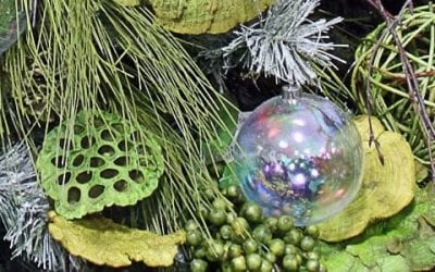 4 Tips to Make Your Holiday Displays Shine